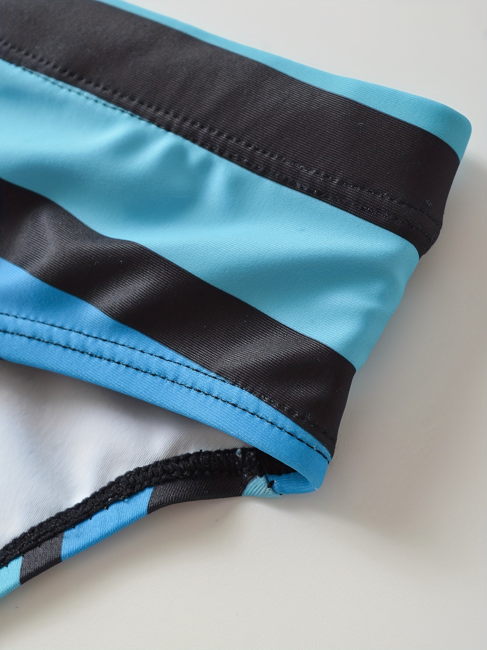 Men's Stripe Quick Dry Triangle Briefs Swimwear for Summer