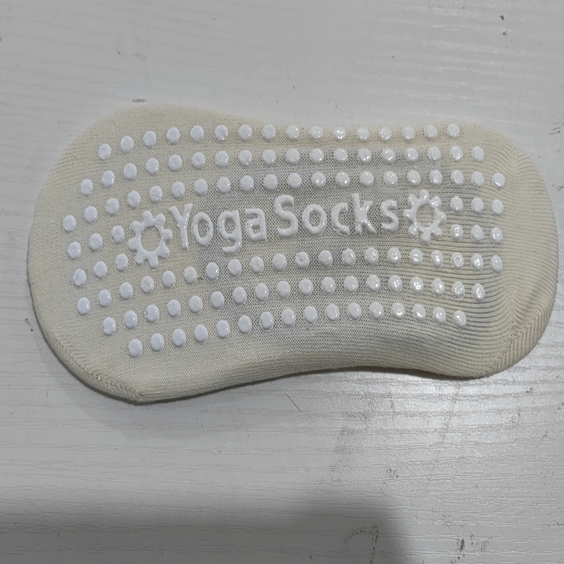 Women's Non Slip Yoga Socks with Cross Strap Grip for Yoga Ballet Pilates