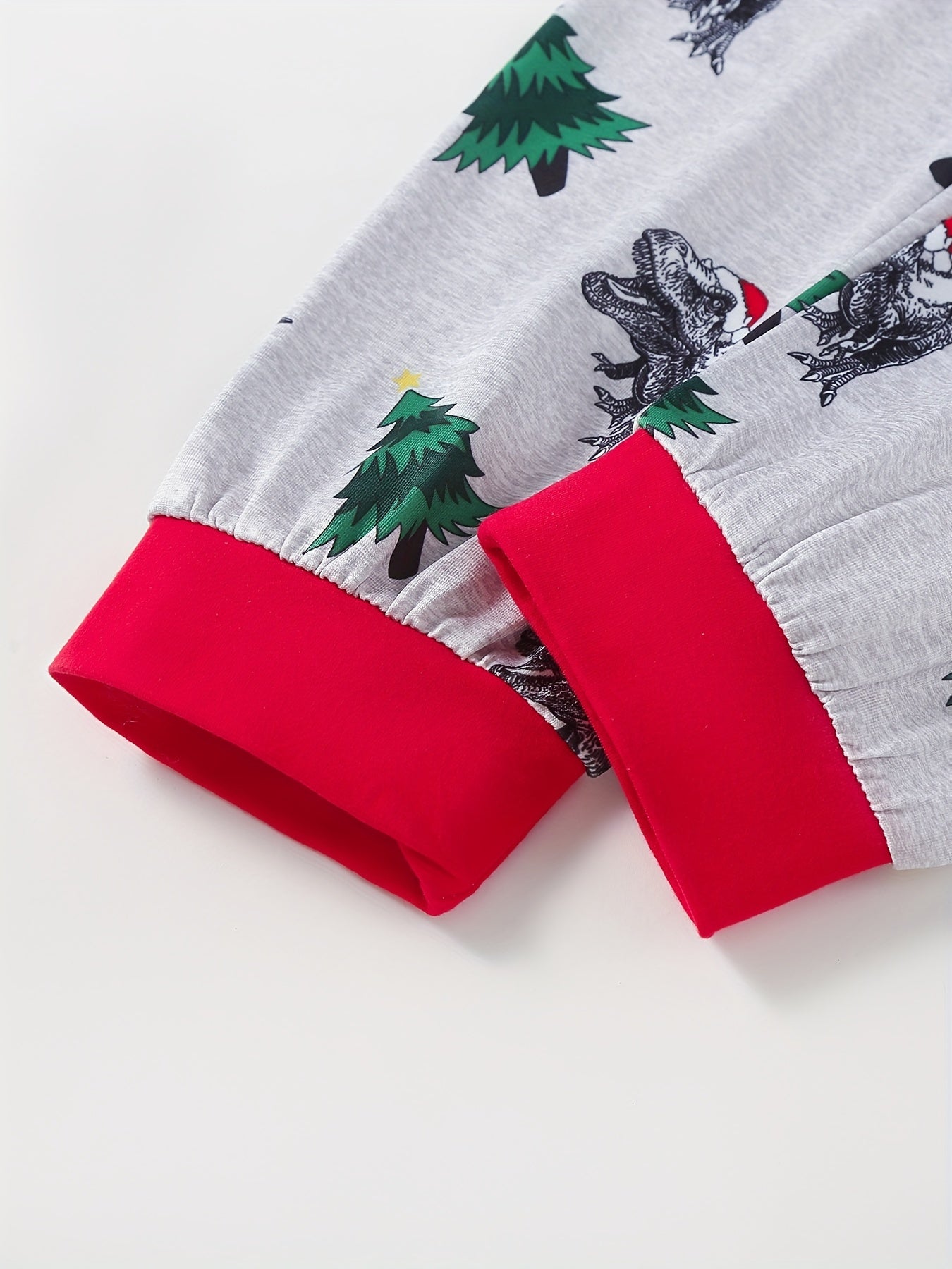 Boys 2pcs Dino & Xmas Tree Print Pajama Set Long Sleeve Top & Pants