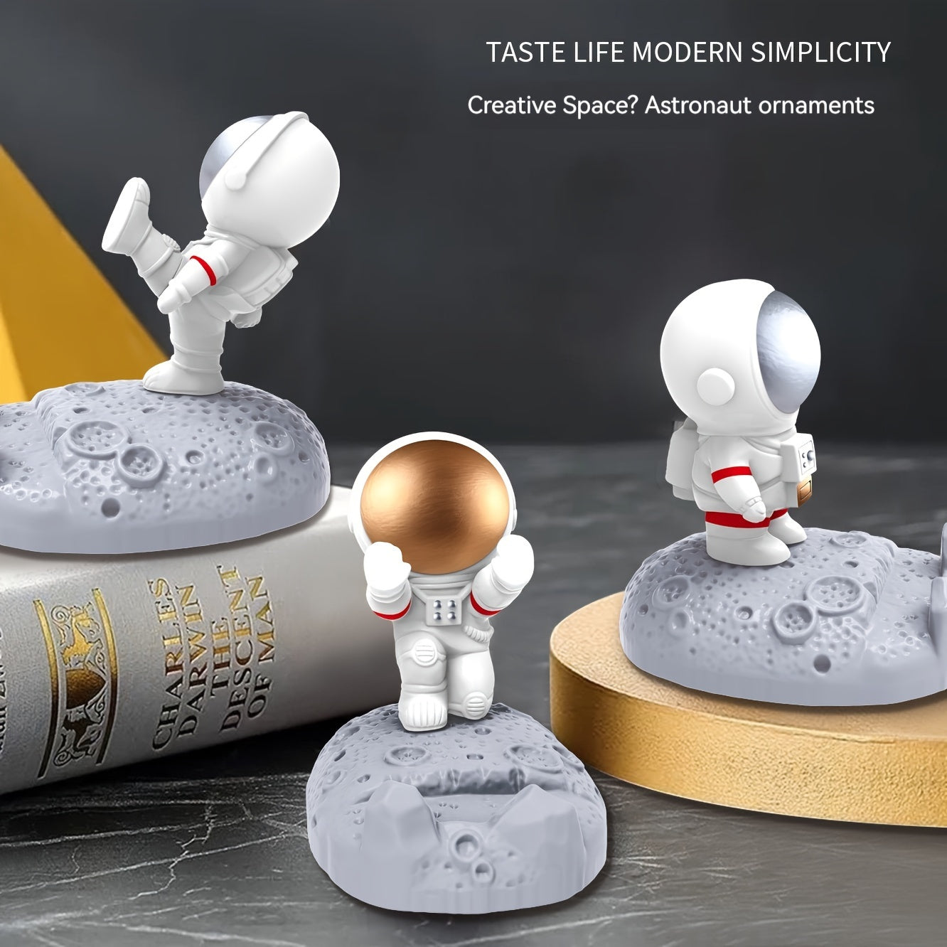 Astronaut Phone Holder Space Themed Creative Gift Desktop Decoration Handicraft