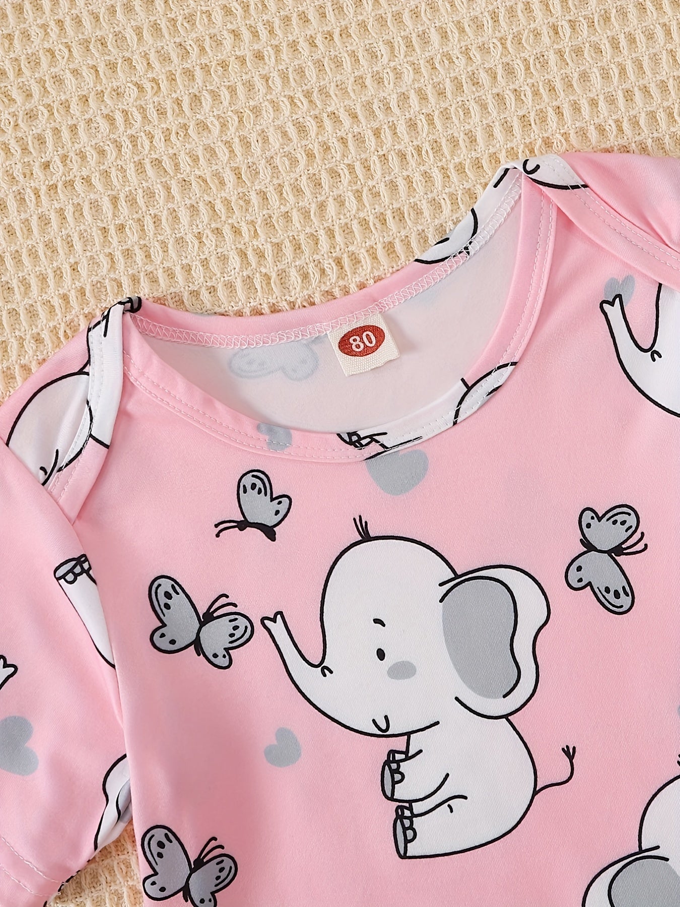 Baby Elephant Graphic Print Short Sleeve Onesie