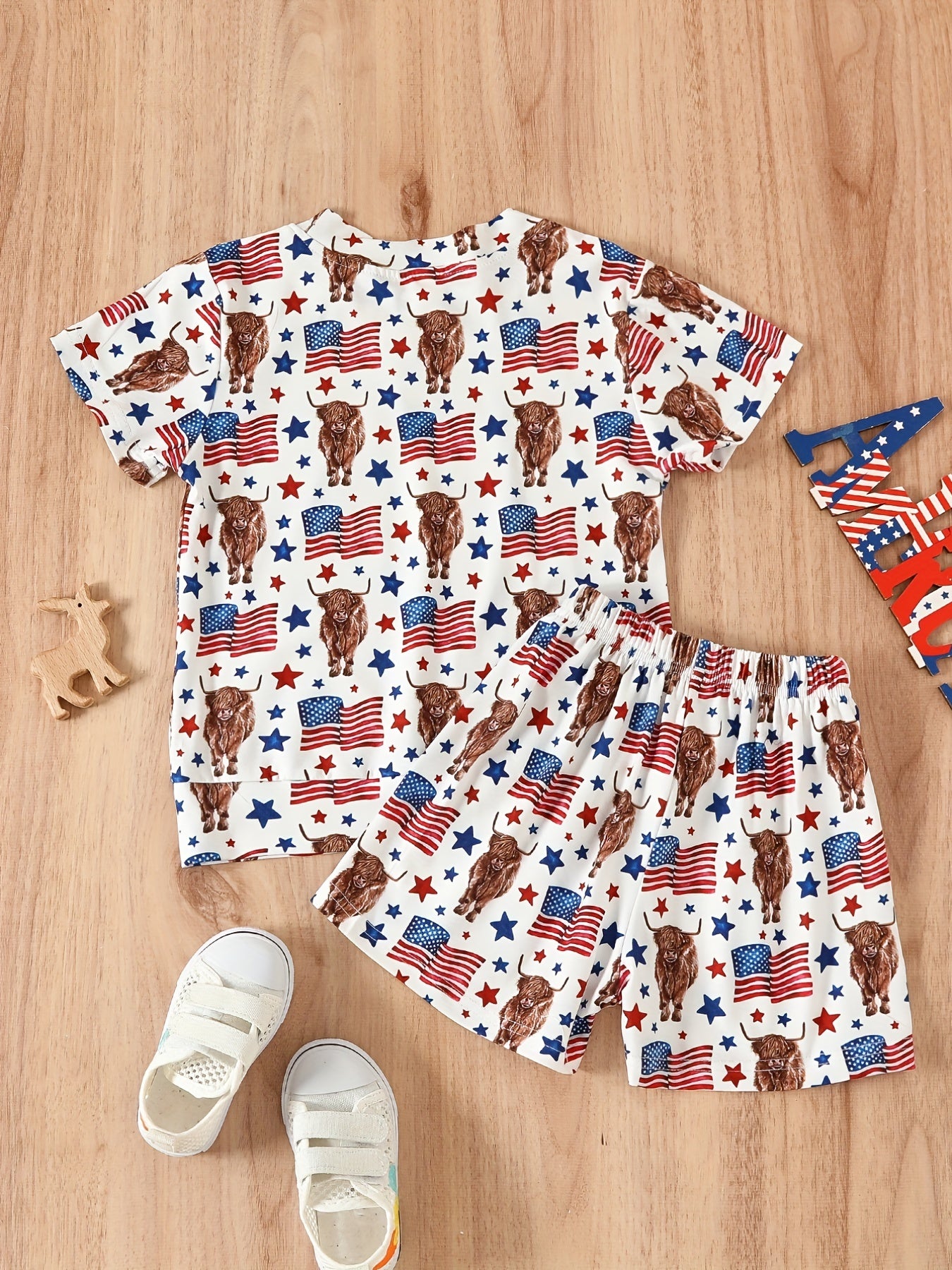 Boys Cow Flag Graphic T-shirt & Shorts Set for Summer Party