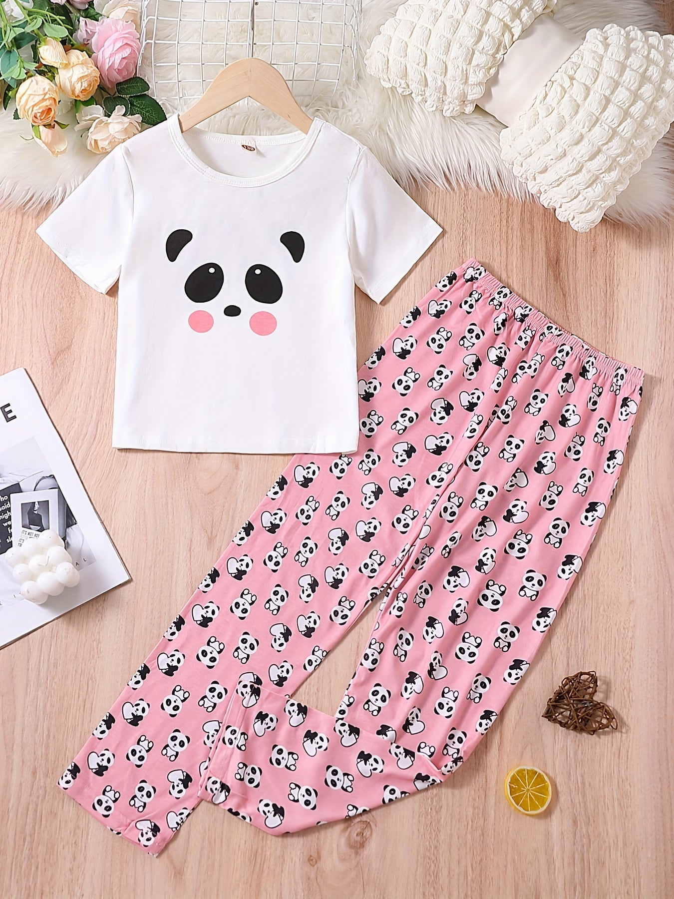 Girls Panda Graphic Pajamas Set Crew Neck Top & Pants Sleepwear