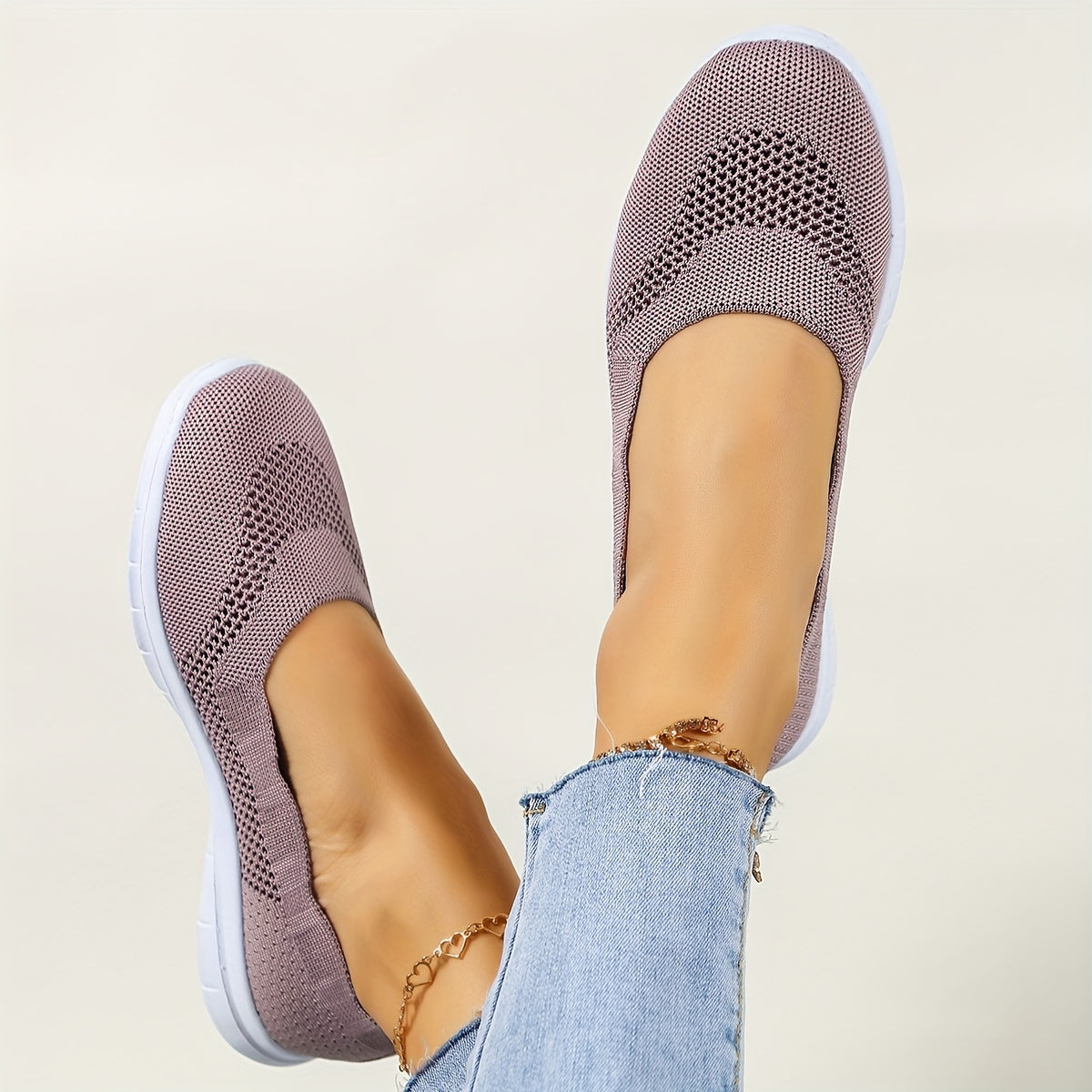 Women's Breathable Flying Woven Flat Shoes Comfortable Closed Toe Slip On Shoes