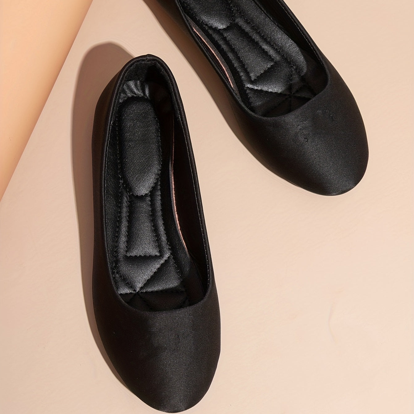 Women's Slip on Casual Shoes Breathable Flat Shoes Comfy Working Shoes