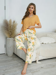 Floral Pajama Set Short Sleeve V Neck & Bow Pants