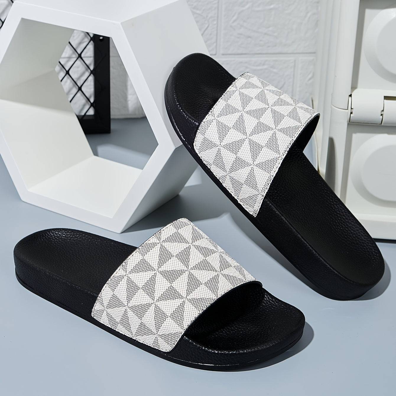 Boys Open Toe Slippers Lightweight Non-slip Indoor Outdoor Beach