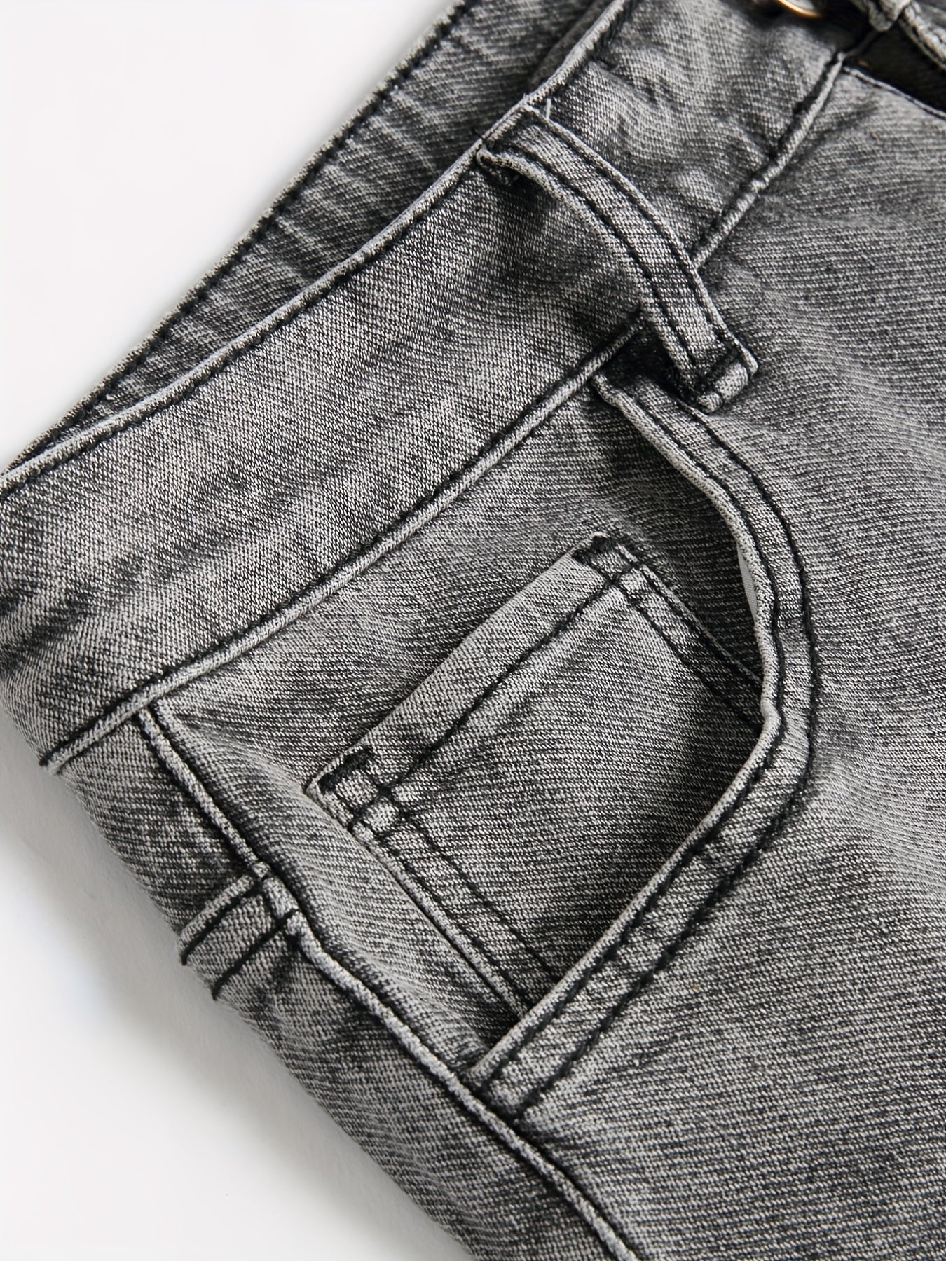 Men's Denim Shorts with Pockets for Summer Casual Wear