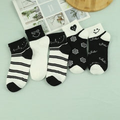 Men's Cartoon Crew Socks Breathable Comfy Casual Street Style Outdoor Socks