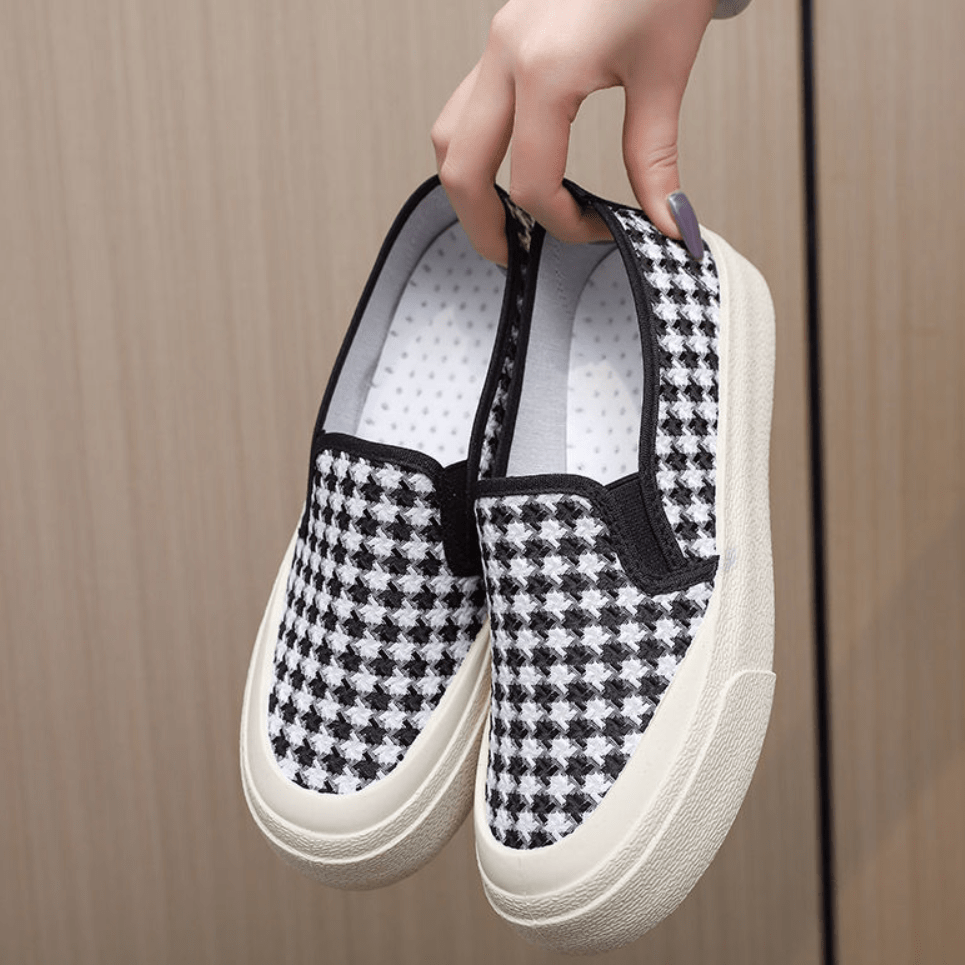 Women's Houndstooth Slip On Canvas Shoes Round Toe Flat Non-slip Casual Shoes