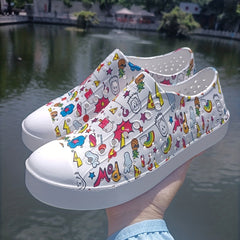 Women's Graffiti Hollow Out Slip On Low Round Toe Beach Shoes