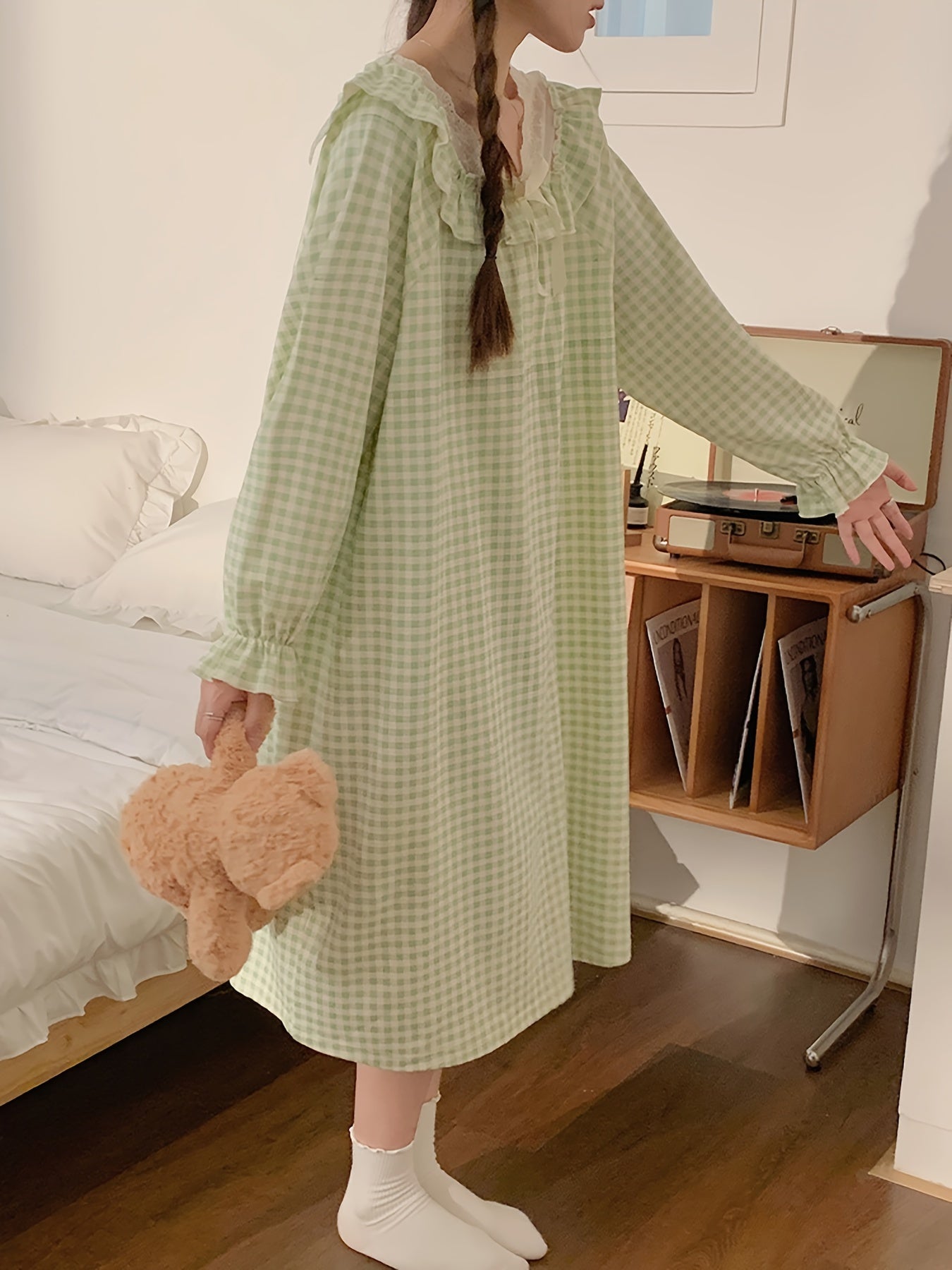 Plaid Print NightDress Ruffle Long Sleeve Crew Neck Pajama Dress