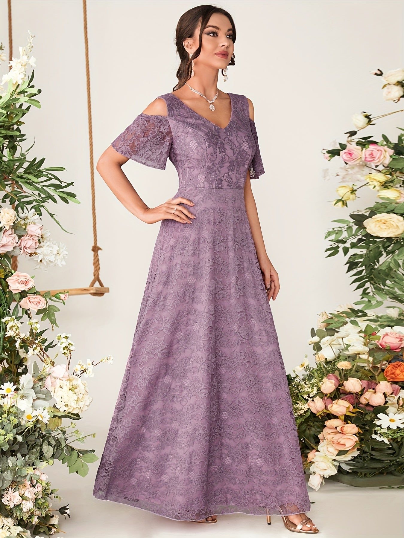 V Neck Lace Bridesmaid Dress for Wedding Party