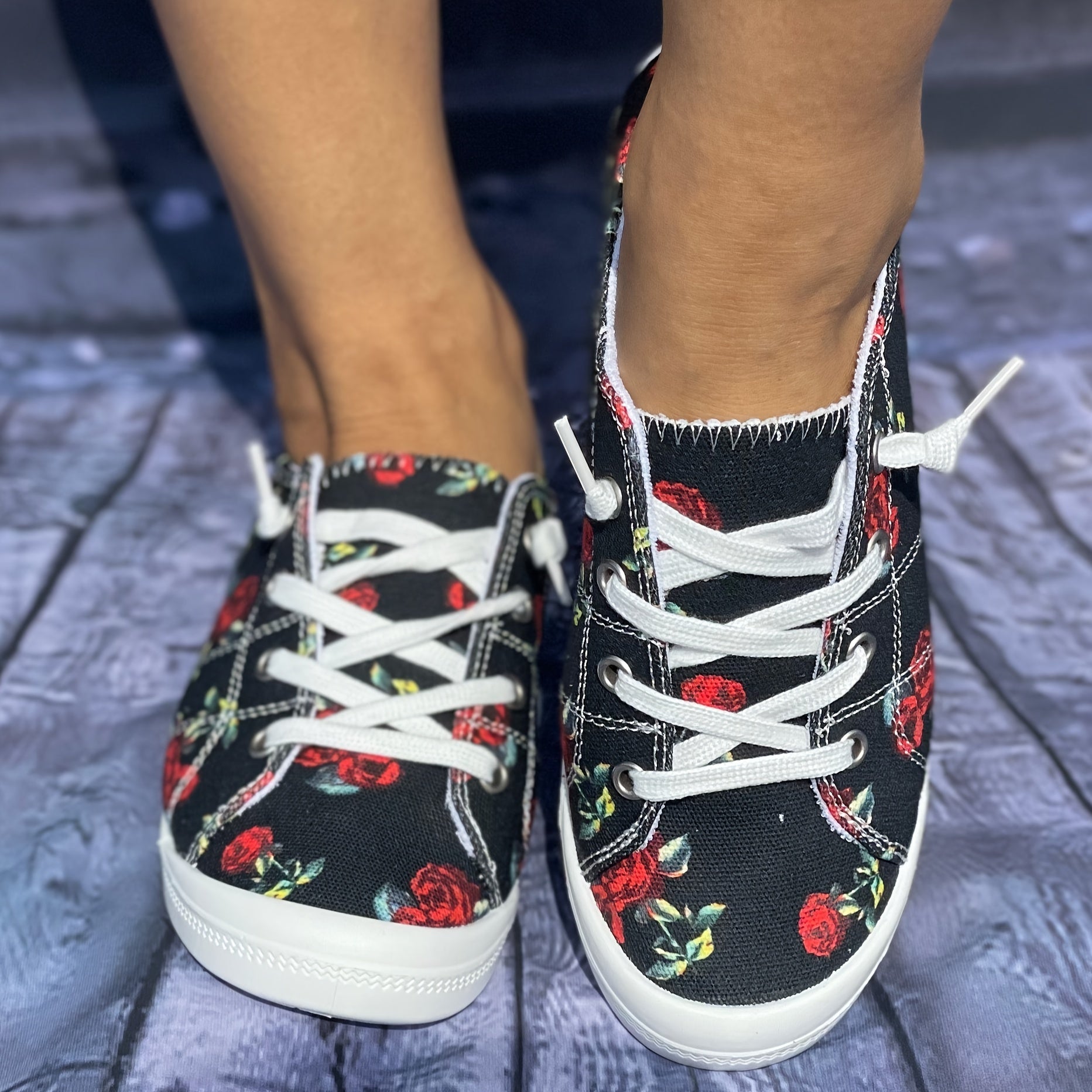 Red Rose Skateboard Shoes for Women Lightweight Casual Slip On Shoes