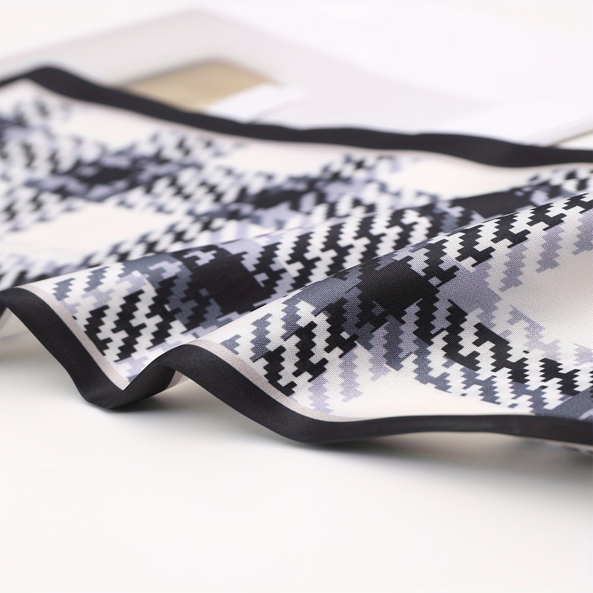 Small Tie Scarf & Weekend Casual Look