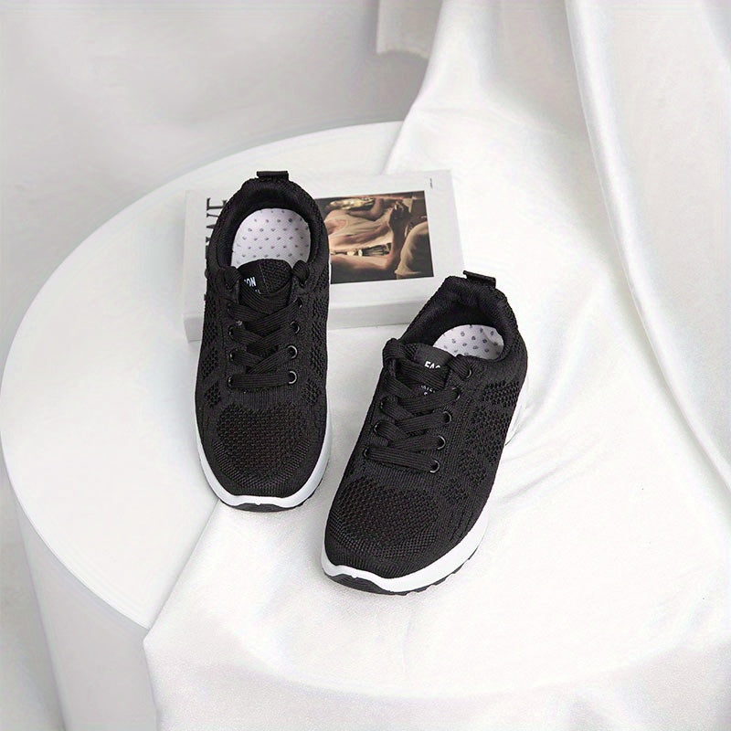 Women's Breathable Mesh Sneakers Low Top Lace Up Running Shoes