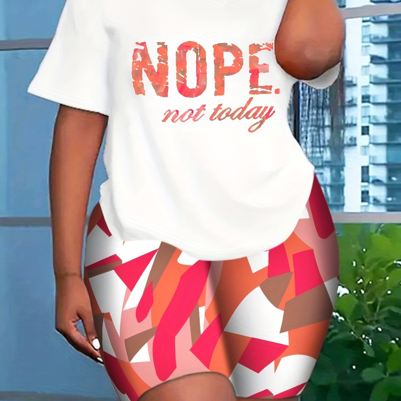 Art Letter Print Tee & Geometric Print Shorts Set