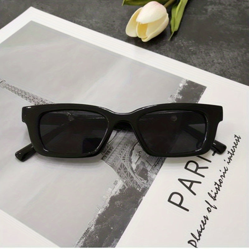 Men's Retro Small Frame Sunglasses for Travel Hipster