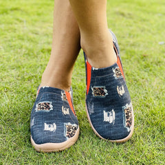 Leopard Pattern Slip-On Flat Canvas Shoes for Women
