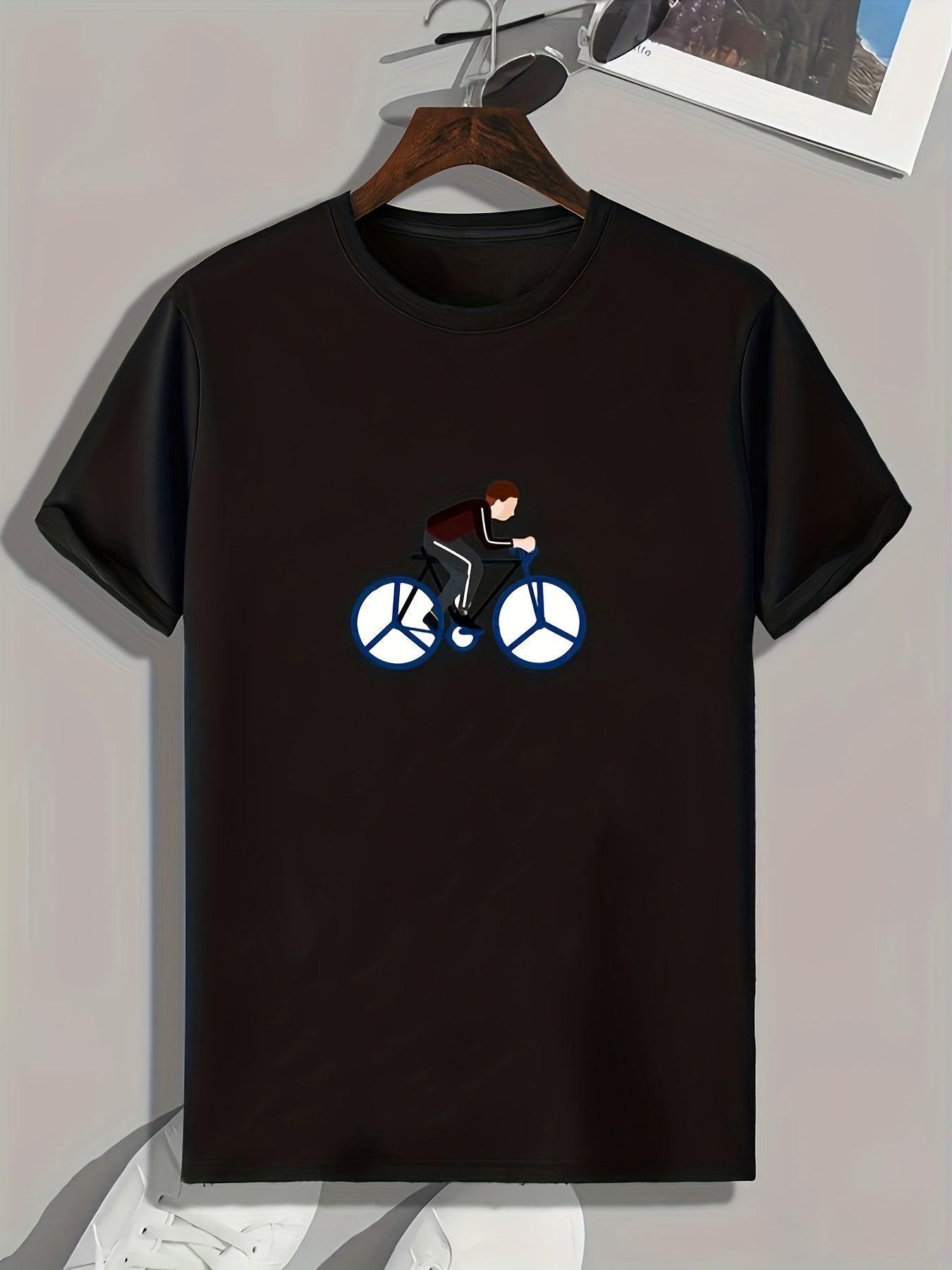 Cycling Boy Print Men's Comfy T-shirt for Outdoor Summer