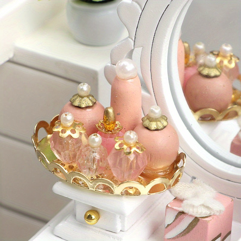 1:12 Dollhouse Bedroom Bathroom Accessories: Golden Tray & Pink Perfume Set