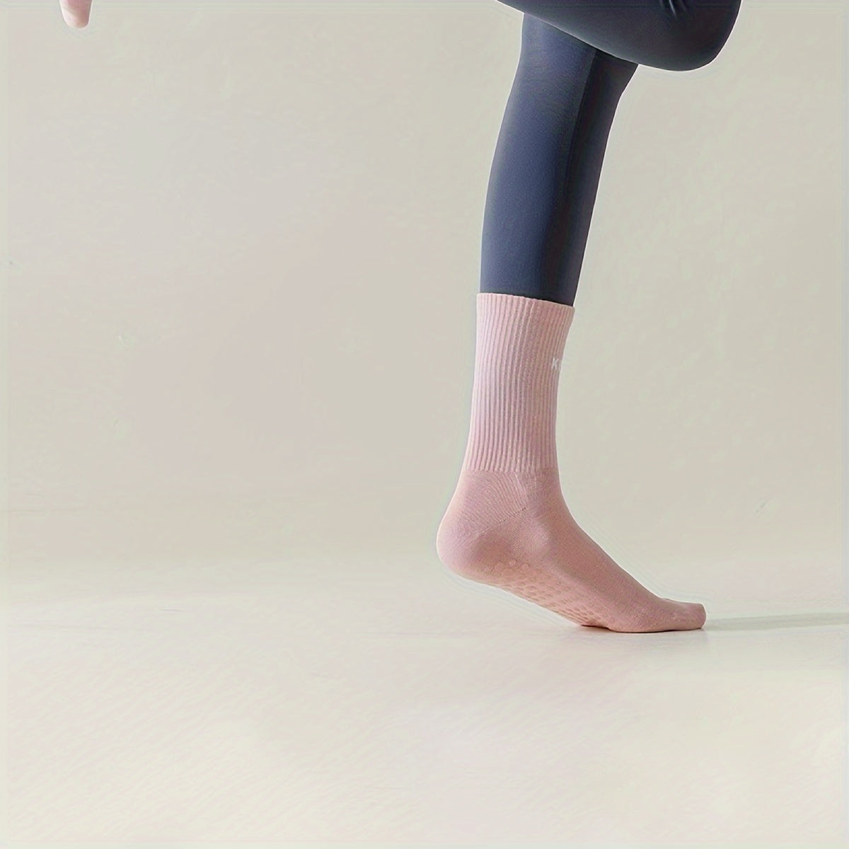 Professional Non-slip Yoga Socks - Anti-pilling Sports Socks