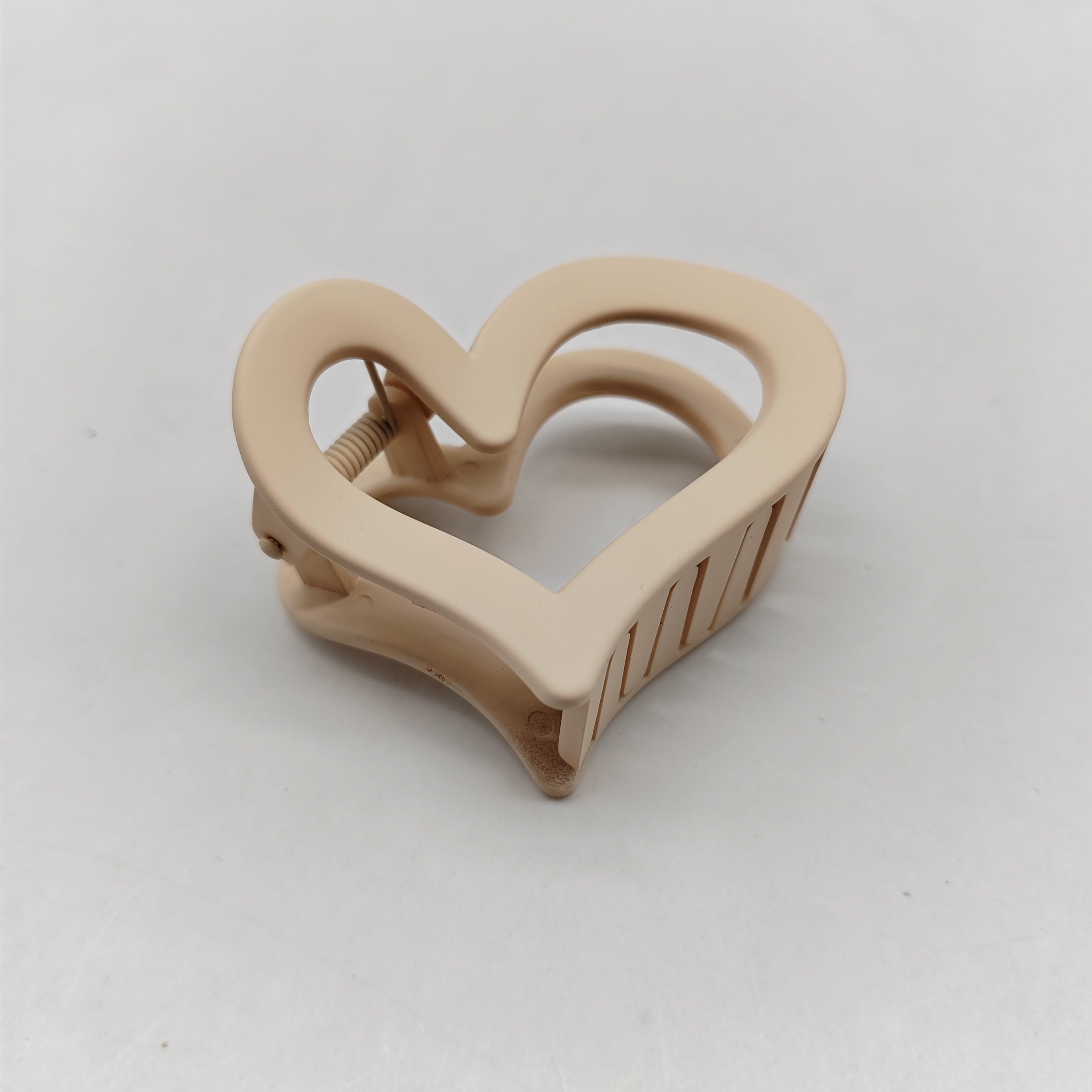Sweet Love Heart Hair Claw Acrylic Hairpin Matte Frosted Hair Accessories