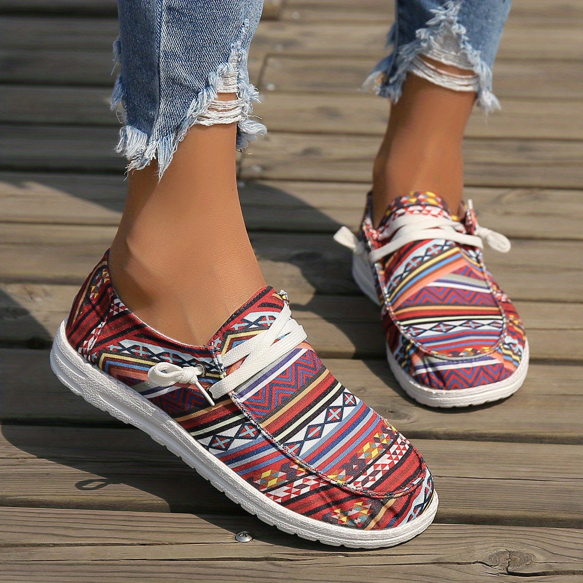 Women's Geometric Pattern Canvas Shoes Round Toe Slip On Comfy Flat Sneakers
