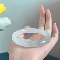 Jade Bracelet and Fashionable Jewelry Accessories for Women