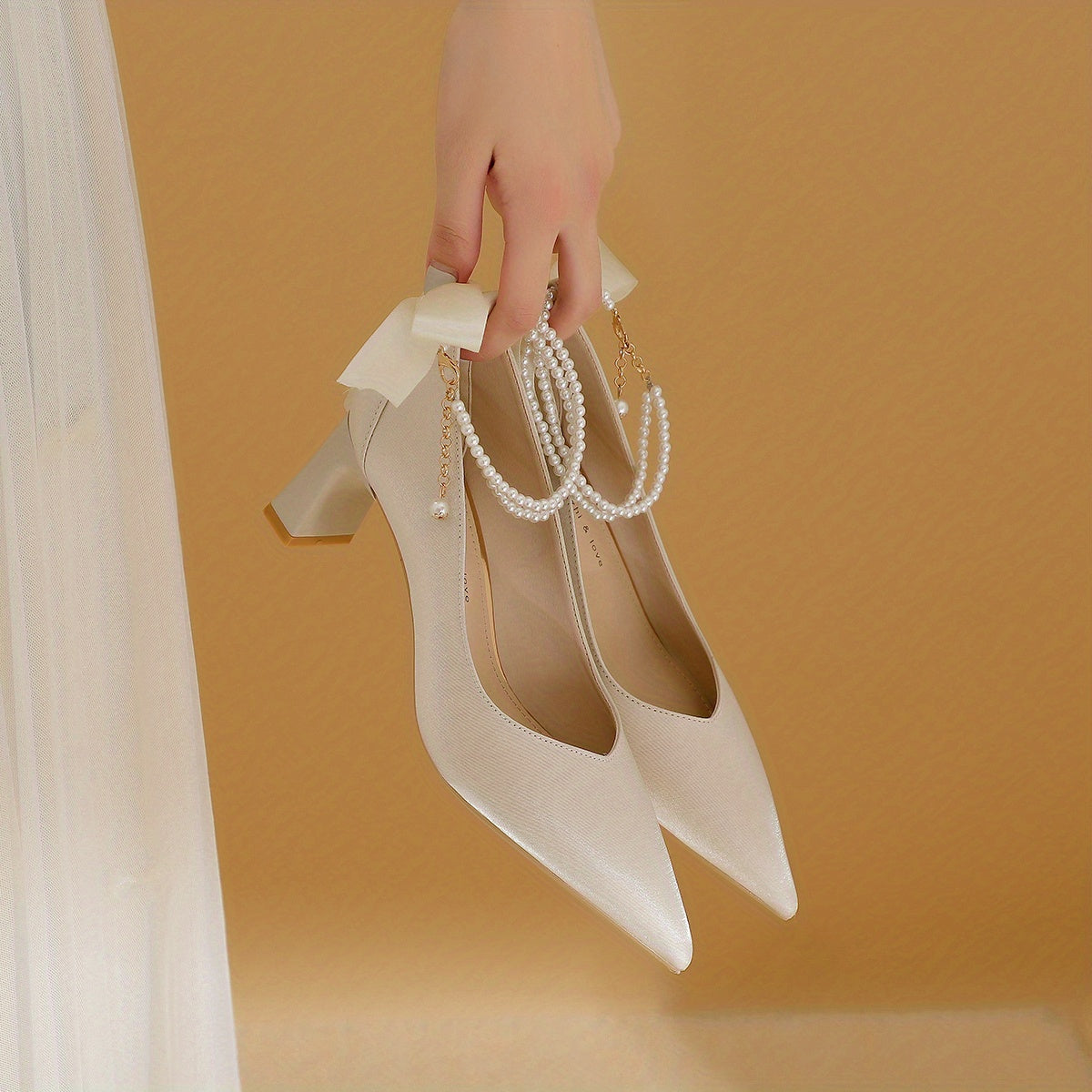 Pearl Chain Chunky Heels Pointed Toe Wedding Shoes