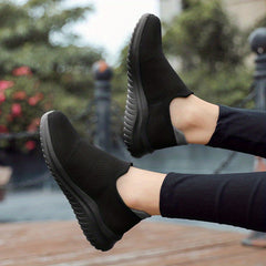 Women's Lightweight Slip on Casual Sneakers Breathable Running Sports Shoes