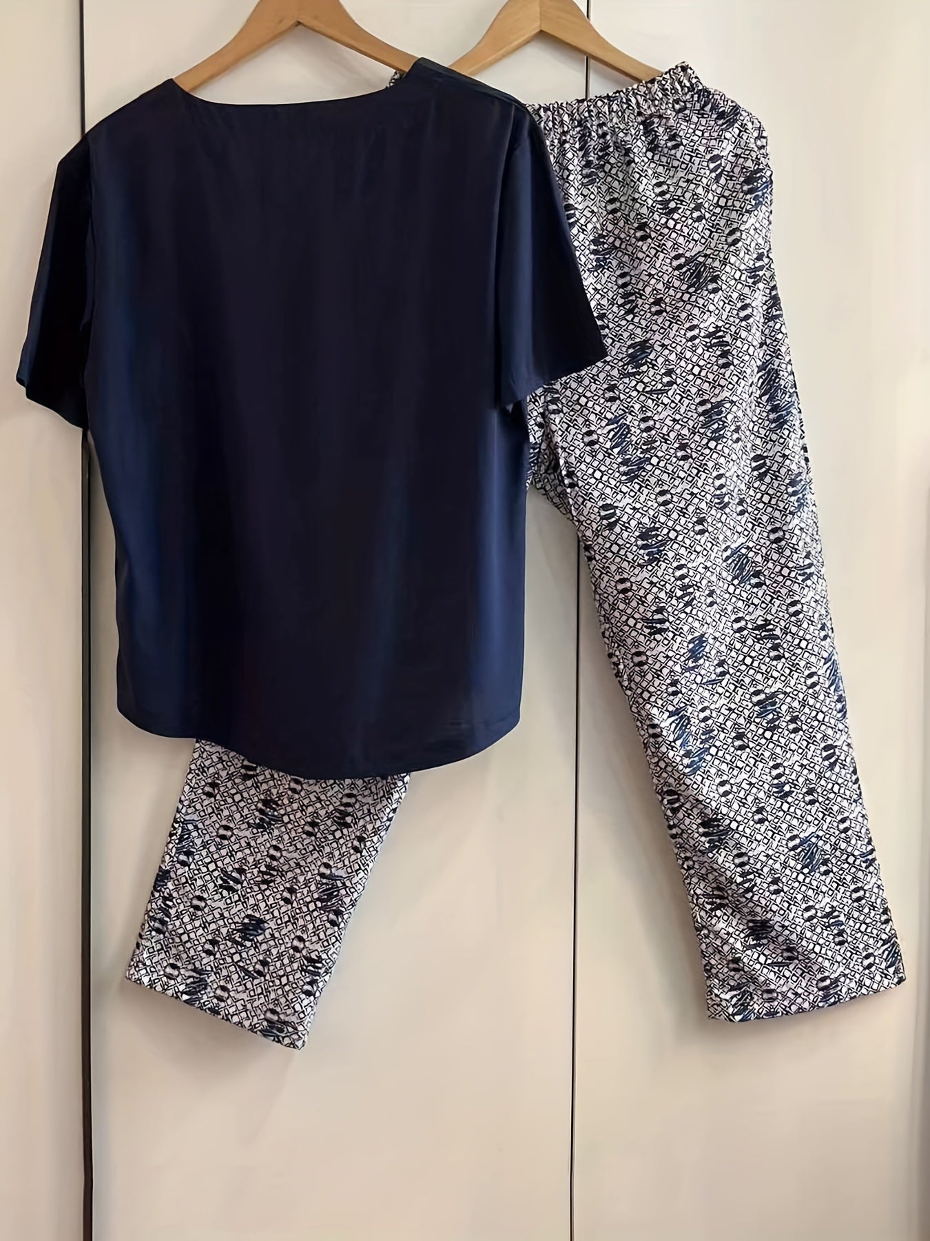 Casual Loose Two Piece Set Short Sleeve T-shirt & Print Shorts