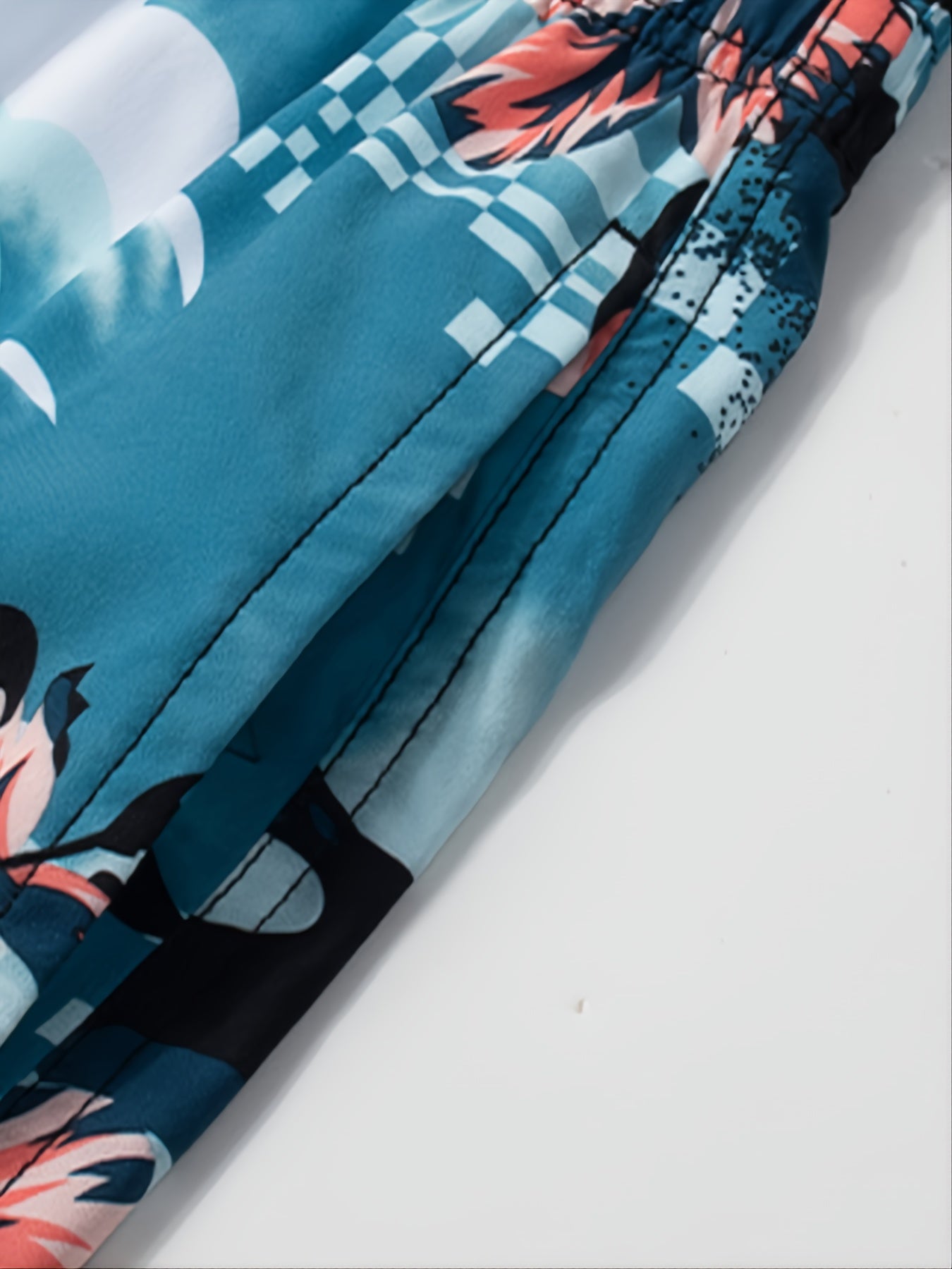 Men's Hawaiian Style Quick Drying Swim Shorts with Flower Print