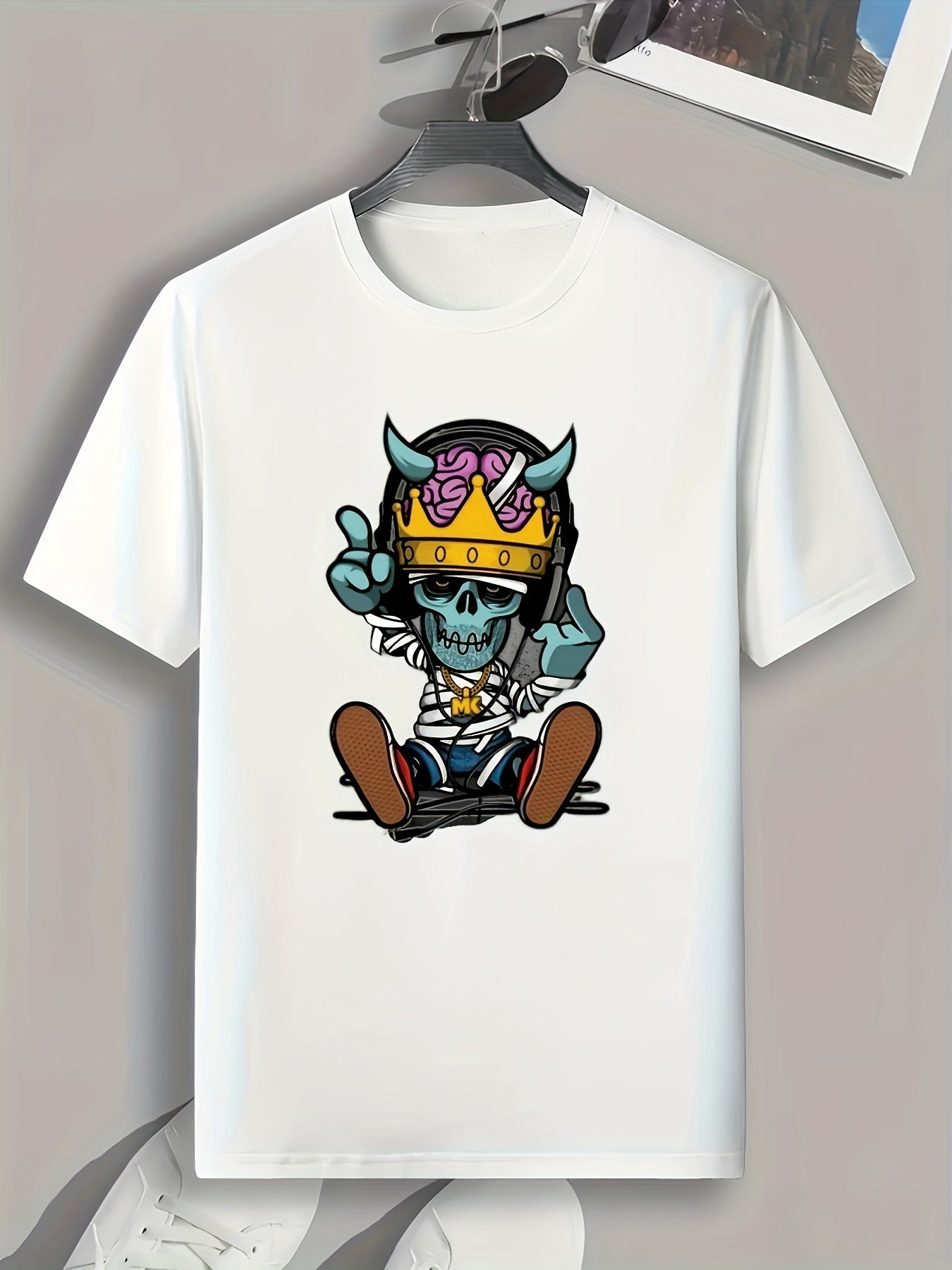 Cartoon Skeleton Graphic T-shirt for Men