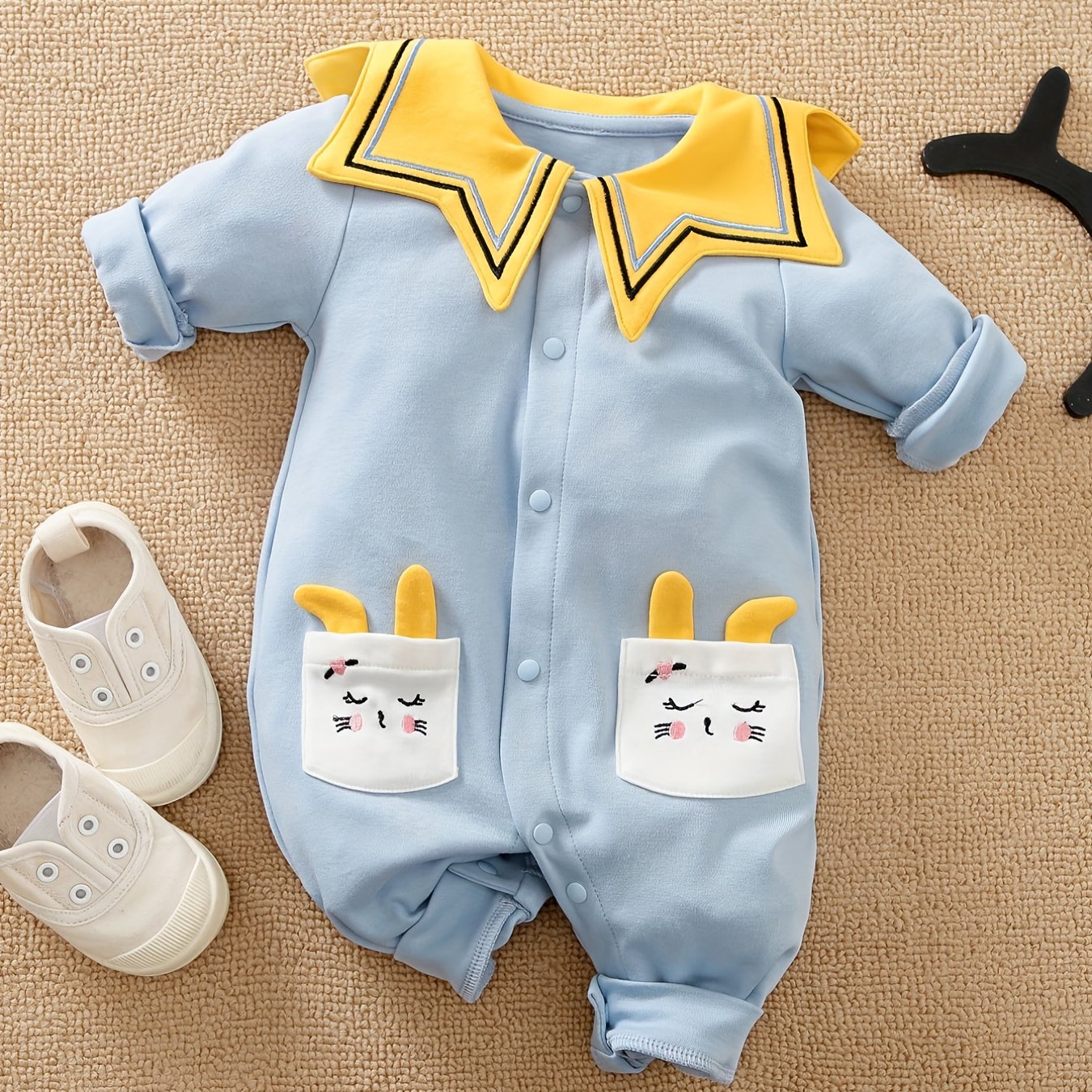 Cute Rabbit Pocket Embroidered Baby Cotton Bodysuit