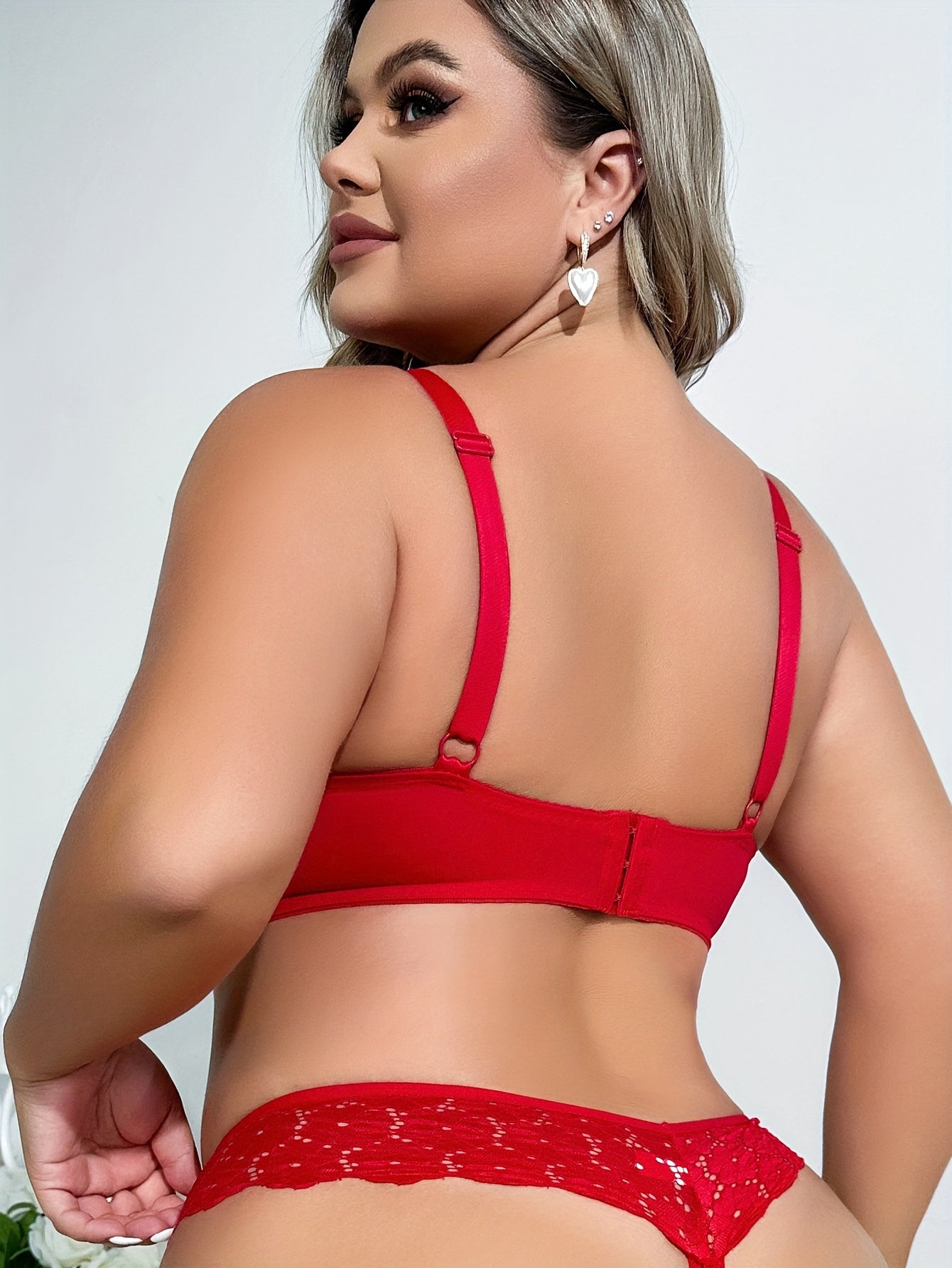 6 Pack Plus Size Lace Full Cover Bra & Panty Lingerie Set