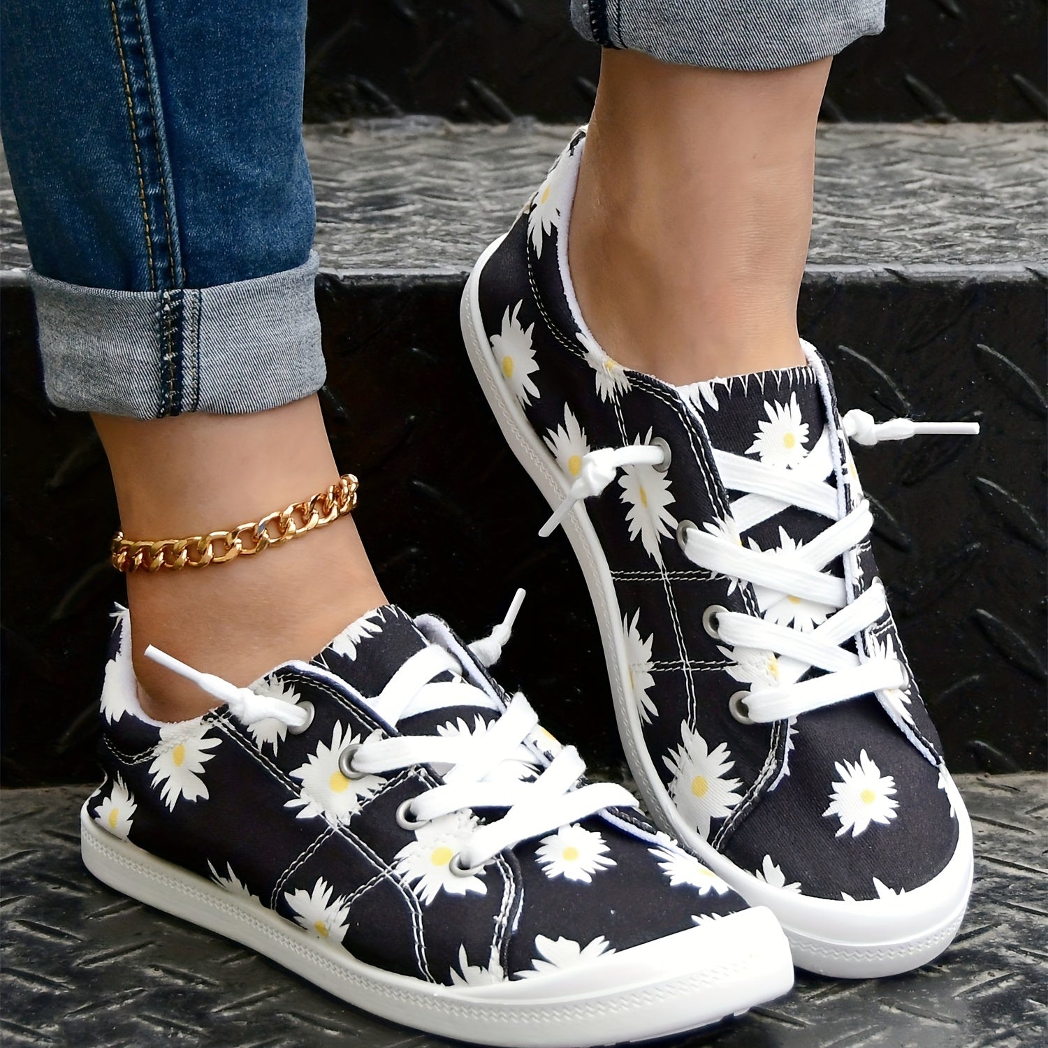 Daisy Pattern Lace Up Casual Flat Shoes Women's Footwear