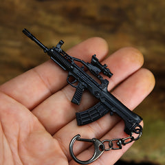2pcs Mini Gun Model Keychain Alloy Keyring Bag Decoration Pendant Gift