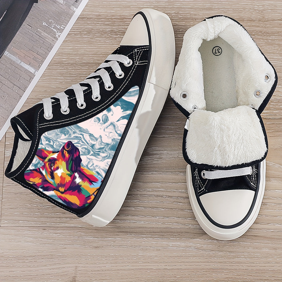 Plush Lined Thermal Wolf Print Canvas Sneakers
