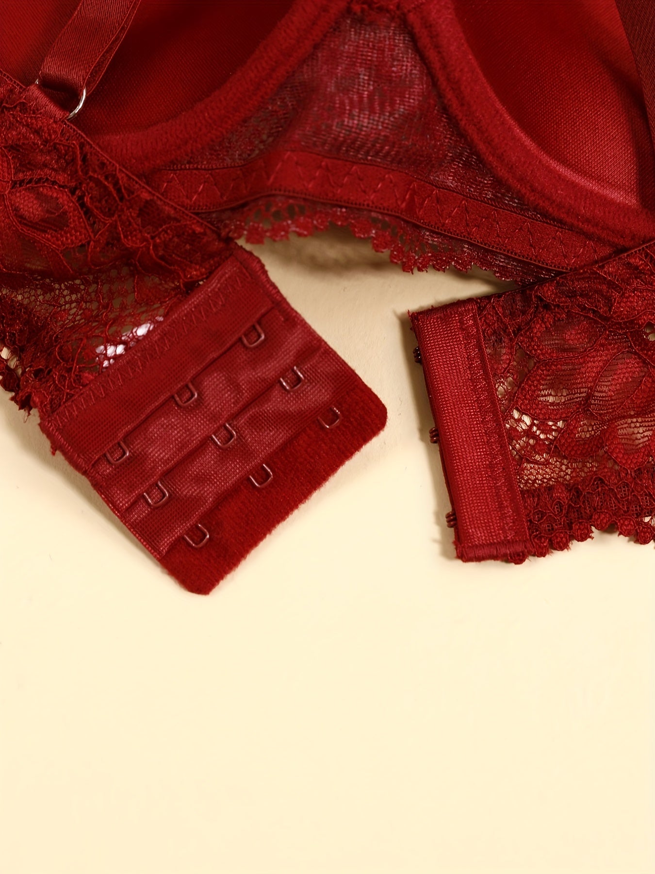 2pcs Lace Push Up Bras with Scallop Trim