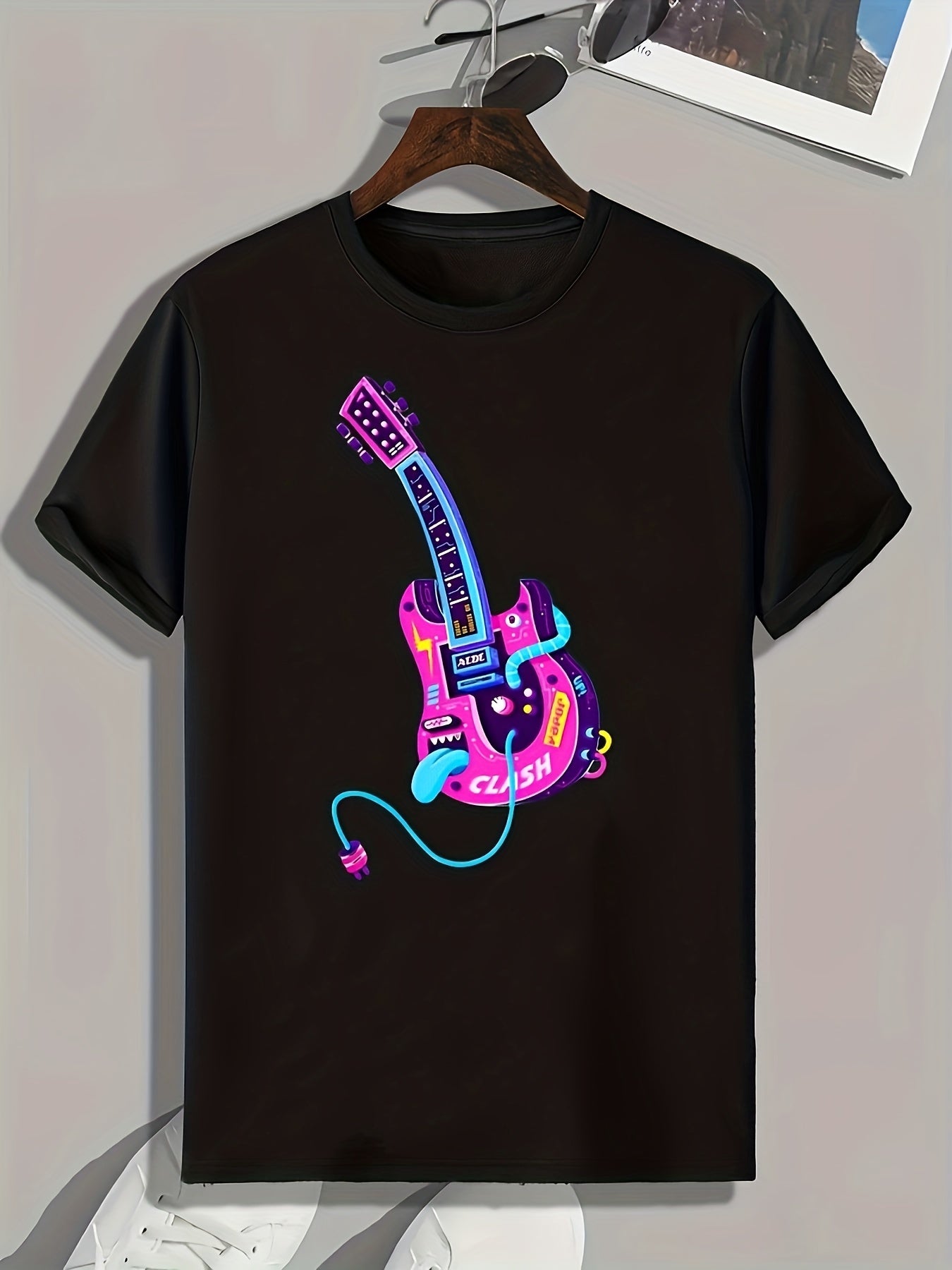 Guitar Print Men's Graphic T-shirt for Summer