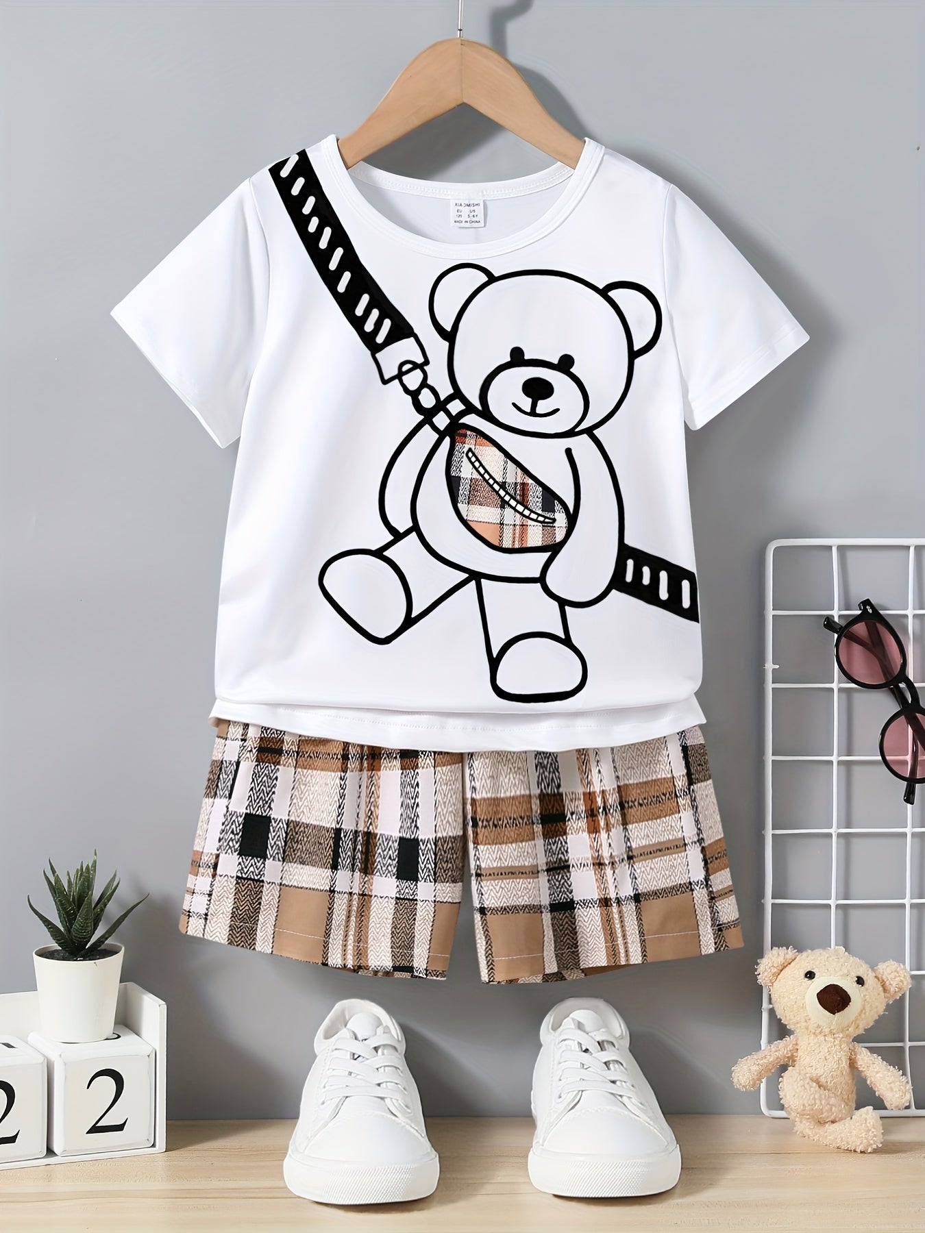 Boy's Bear Graphic Casual Outfit T-Shirt & Plaid Shorts Summer Clothes