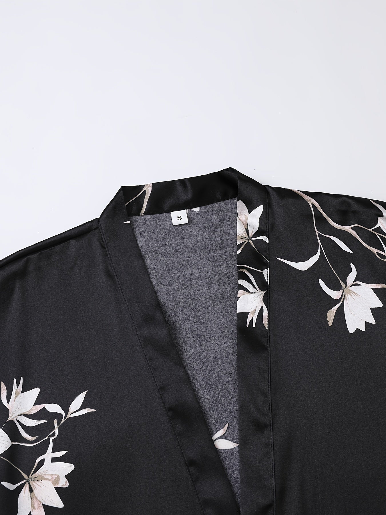 Floral Print Night Robe Short Sleeve V Neck Women's Sleepwear