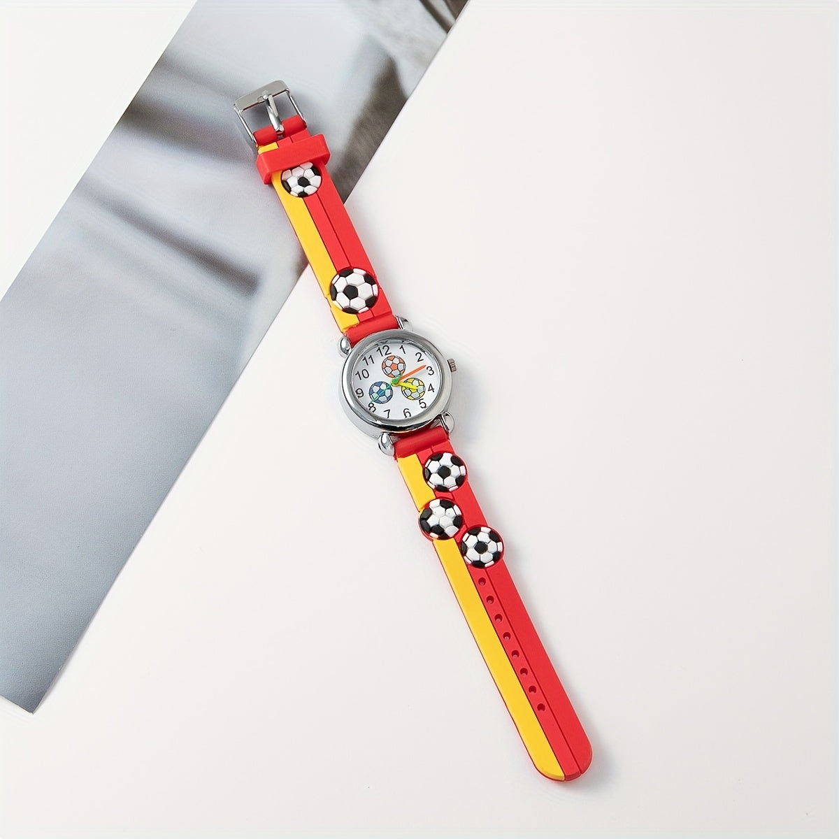 Soccer Print Round Dial Quartz Watch For Boys Girls Teen Gift