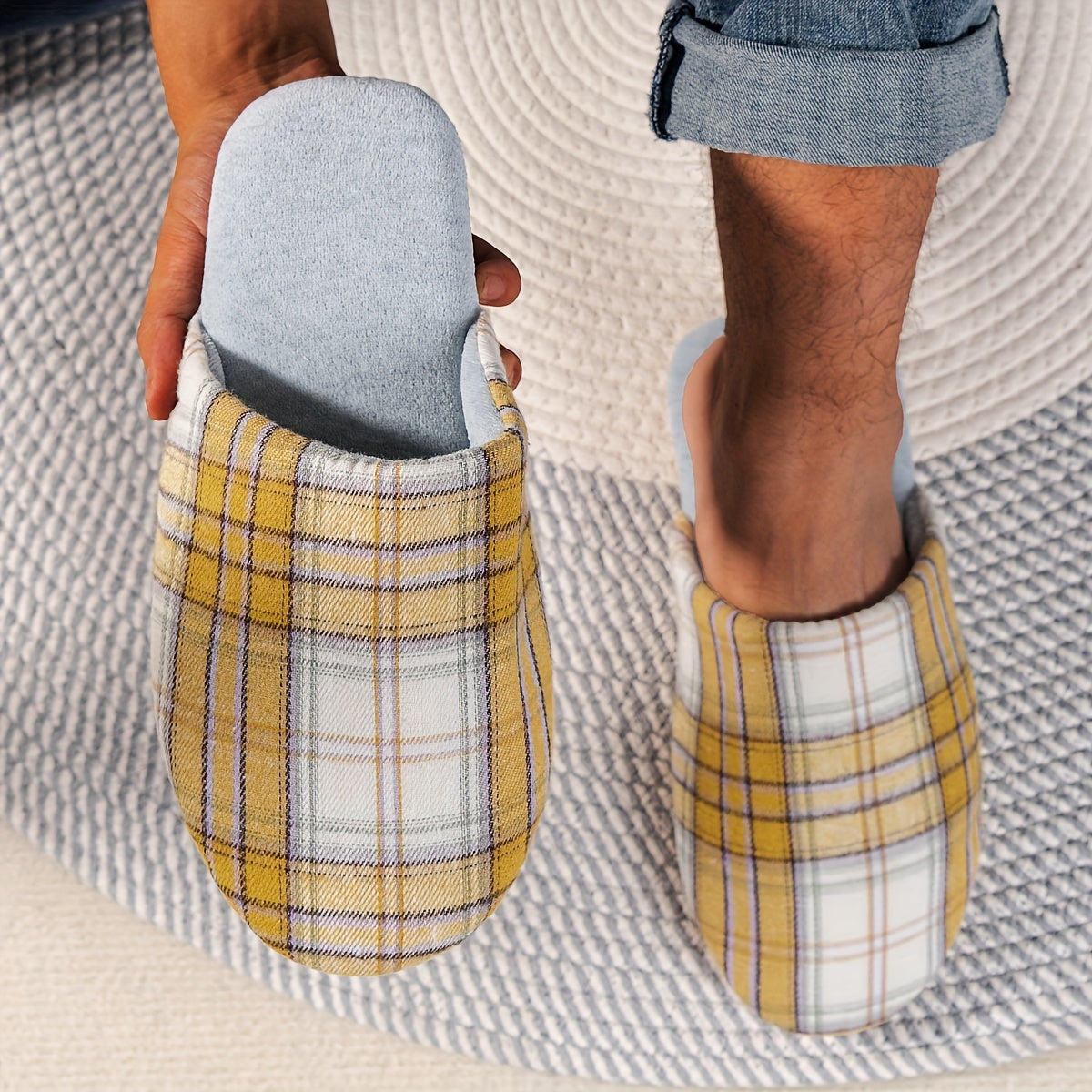 Men's Comfy Plaid House Slippers Anti-Skid Indoor Shoes