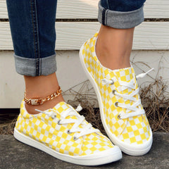 Women's Checkerboard Pattern Shoes Round Closed Toe Walking Shoes