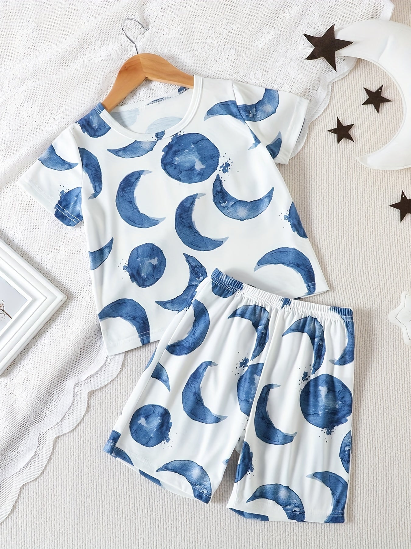 Boys Moon Print T-shirt & Shorts 2pcs Loungewear Pajamas