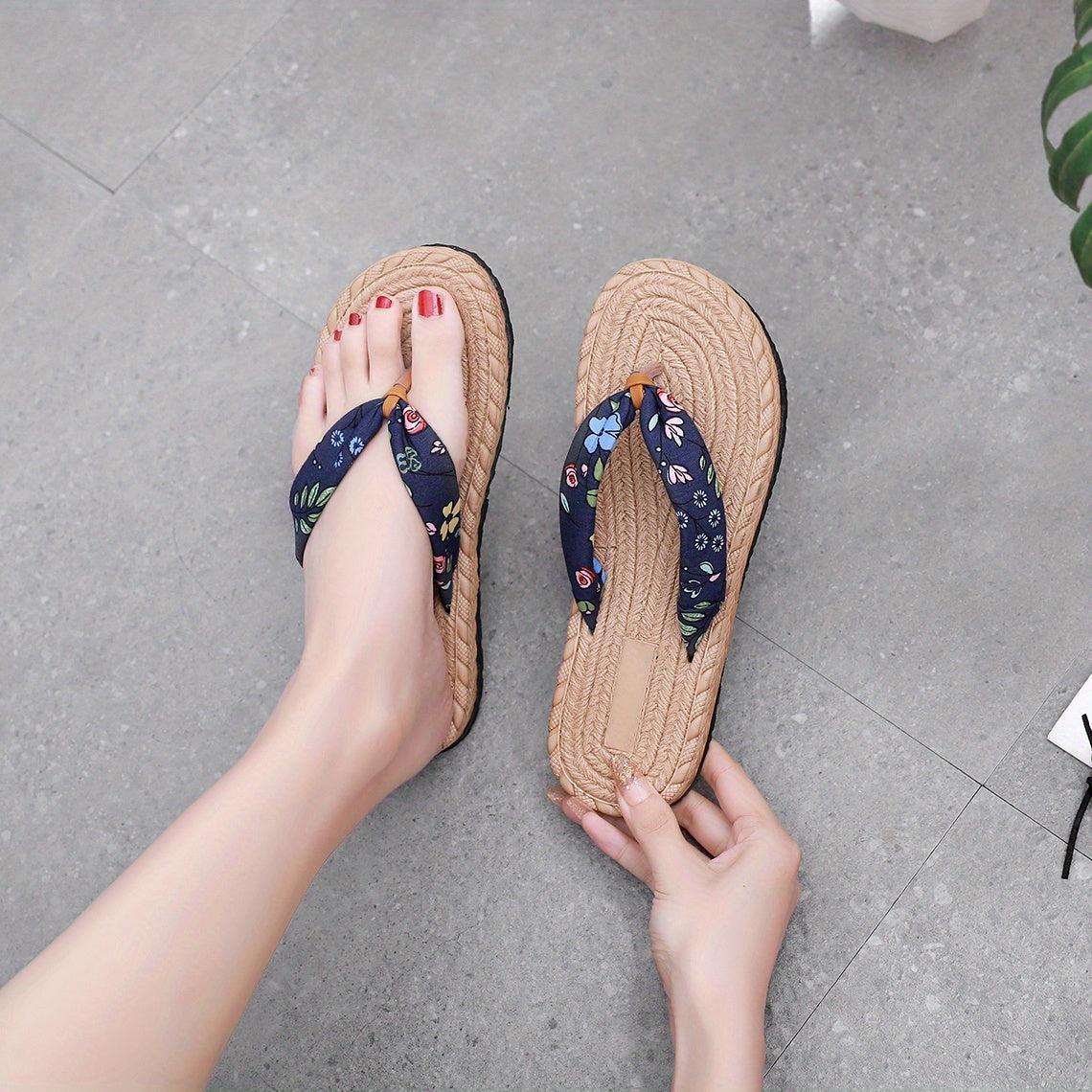 Flat Flip Flops Women's Slide Sandals