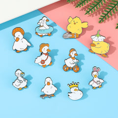 2pcs Boys Duck Pattern Brooch Clothing Accessories