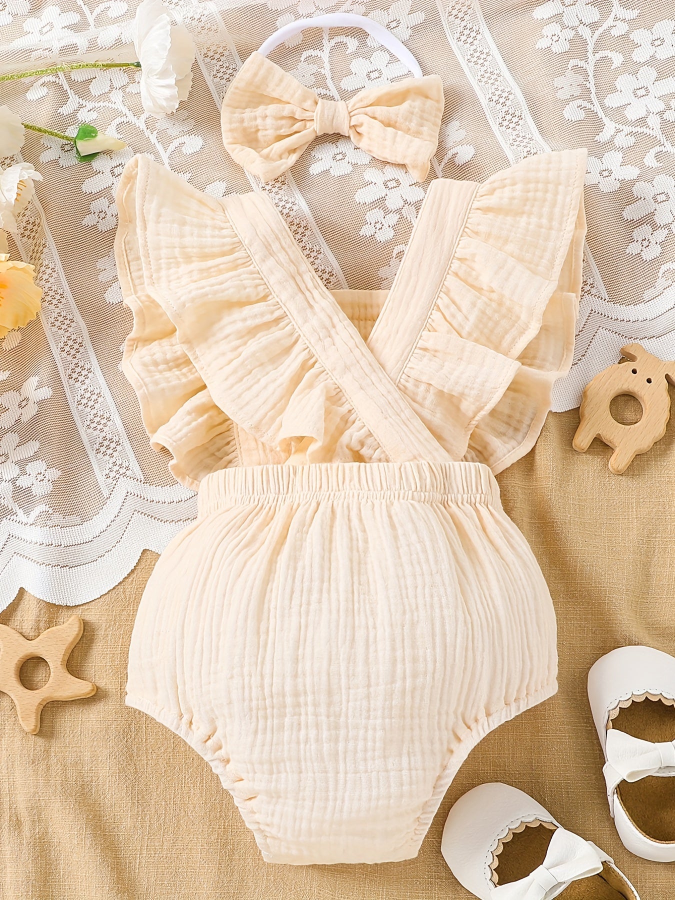 2pcs Baby Girls Lace Ruffle Trim Onesie & Headband Set Clothes